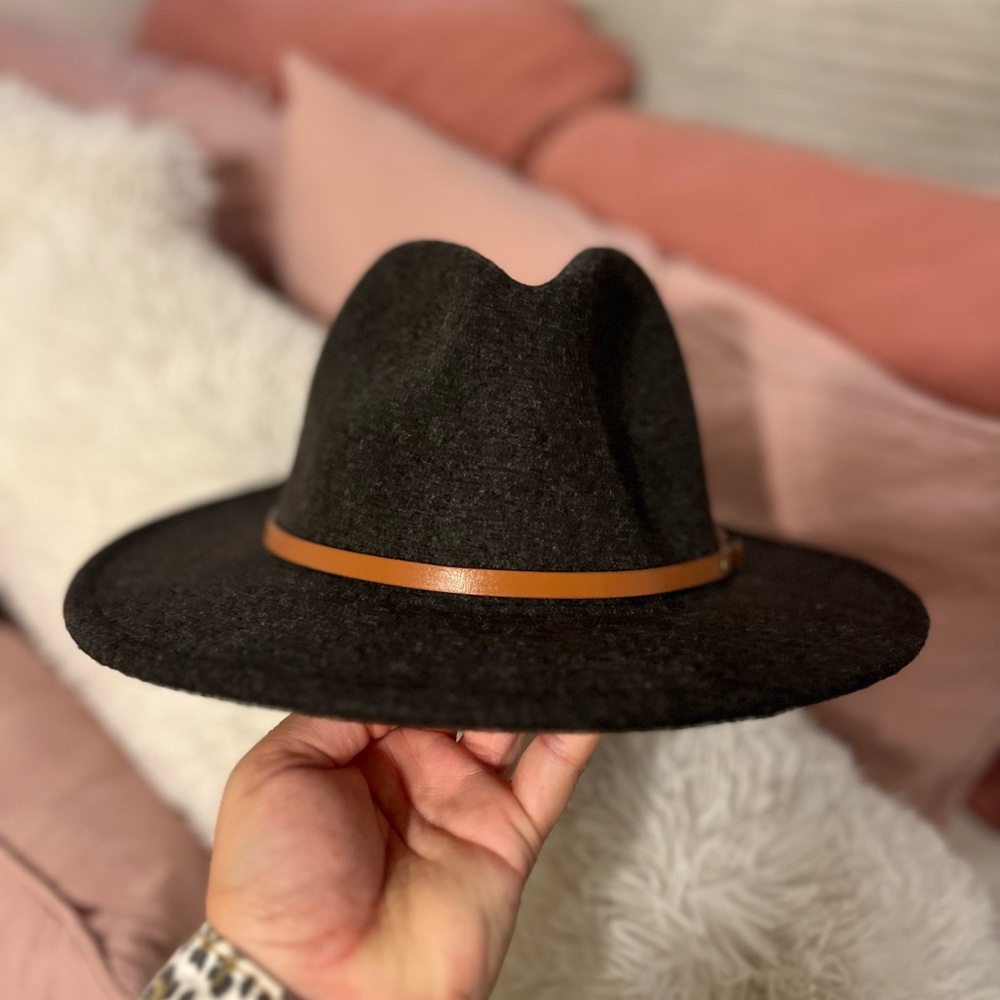 Fedora - Picture 9 of 9